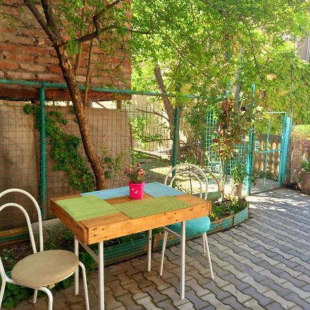 Birdhouse Rooms Tbilisi Exterior foto